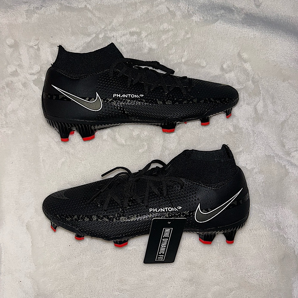 NWT Nike Phantoms